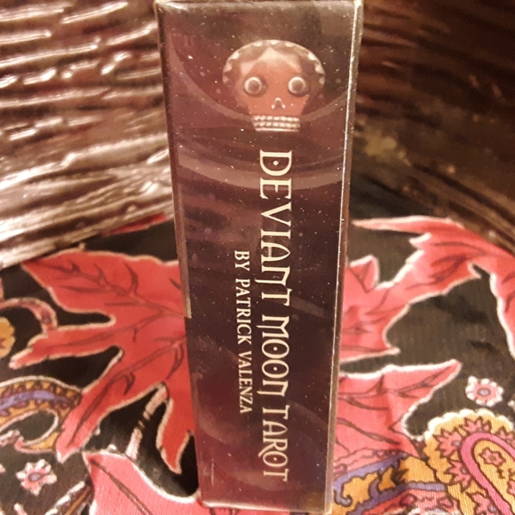 Deviant Moon Tarot complete 78 card deck - Picture 3 of 4